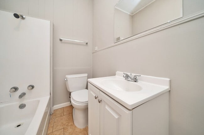 Building Photo - Renovated 3-Bedroom Home in Tuscaloosa – D...