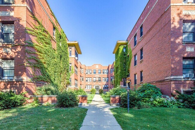 Building Photo - 3931 N Keeler Ave