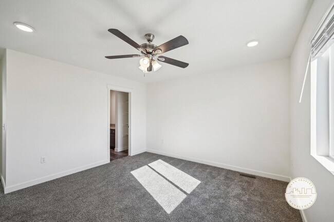 Building Photo - Dublin Farms Townhomes