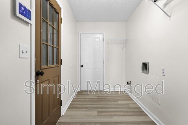 Building Photo - 7345 Pebblebrook Dr