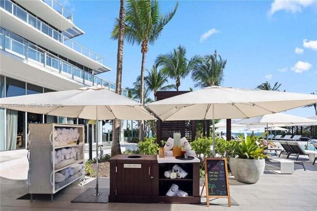 Building Photo - 2200 N Ocean Blvd