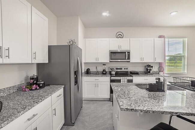 Building Photo - 1456 Isleta Lp