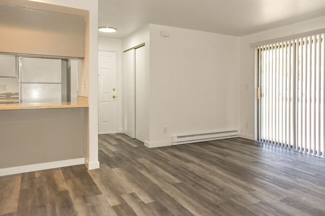 Interior Photo - Ferns Apartments