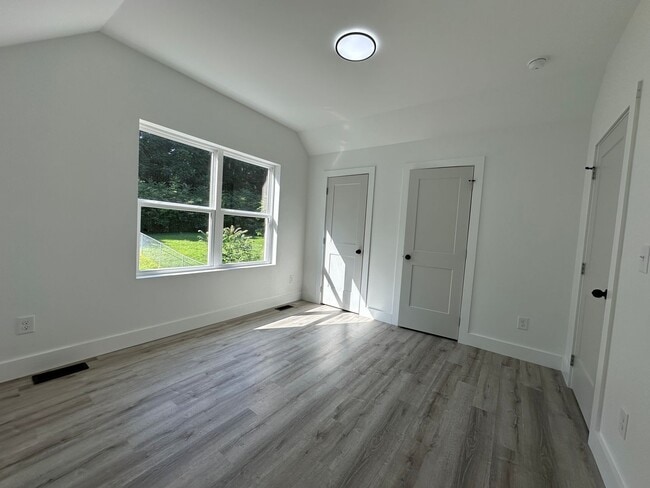 Building Photo - Brand New Living in North Knoxville: Modern Comfort Awaits