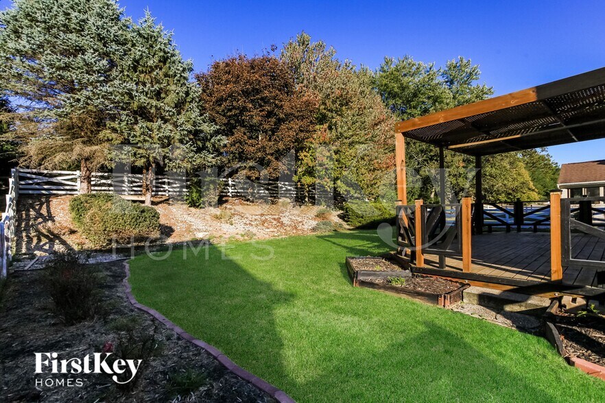 Building Photo - 6012 Kingsgate Dr