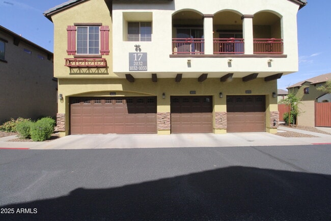 Building Photo - 2725 E Mine Creek Rd