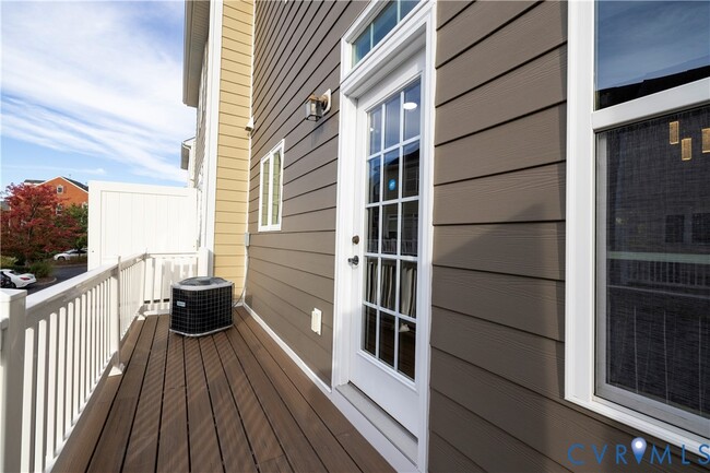 Building Photo - 1903 Old Brick Rd