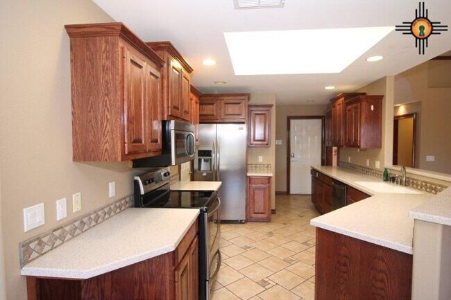 Building Photo - 2304 Reese Dr
