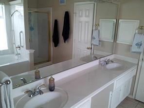 Building Photo - 4434 Grove Park Dr