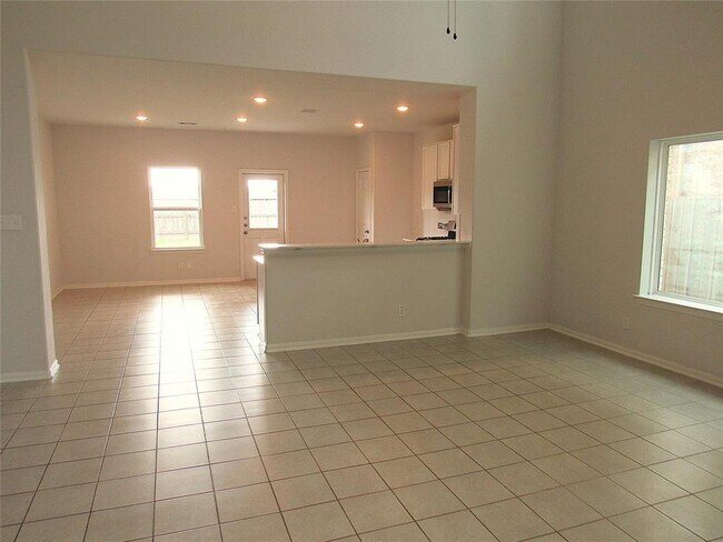 Building Photo - 14302 Beach Pine Trail