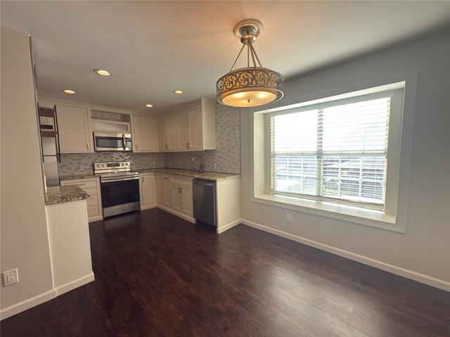 Building Photo - 12480 Abrams Rd