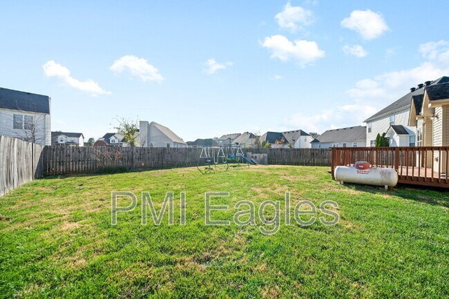 Building Photo - 3565 Southwood Dr