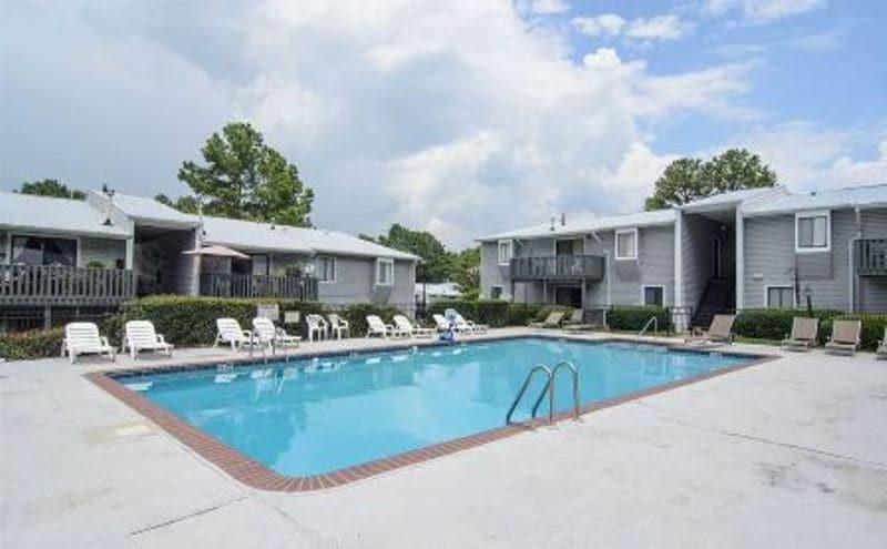 community swimming pool - 1001 Woodland Vlg