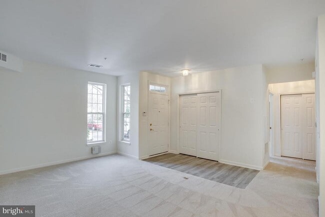 Building Photo - 87 Harbour Heights Dr