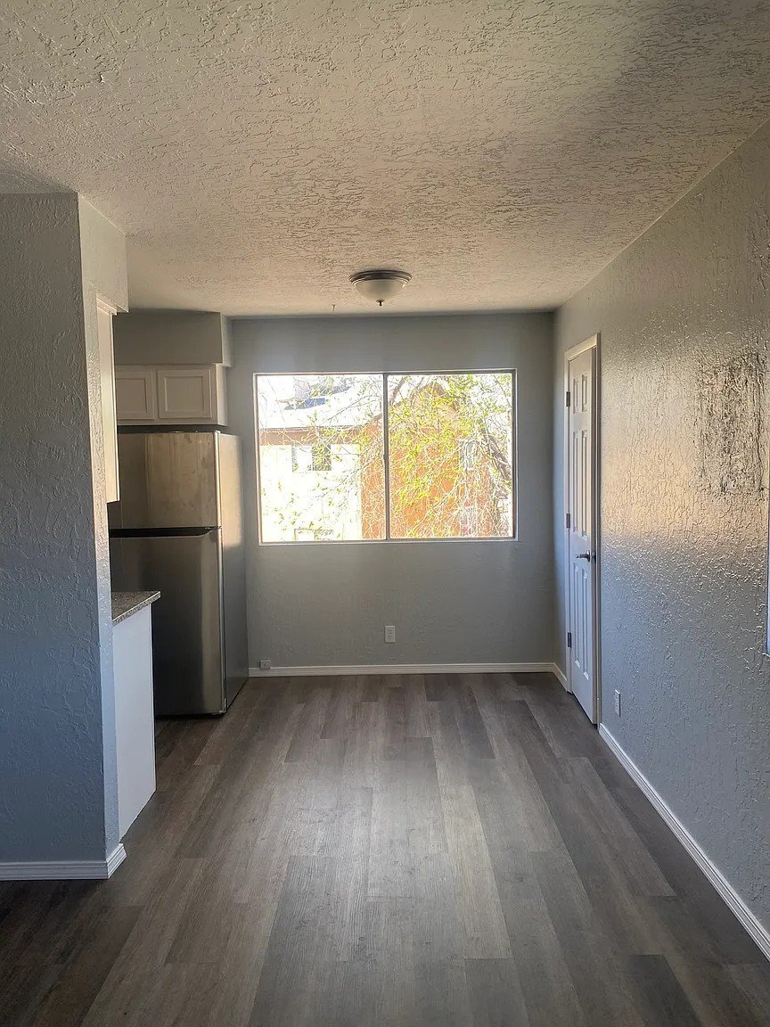 Building Photo - 405 Dorado Ct SE