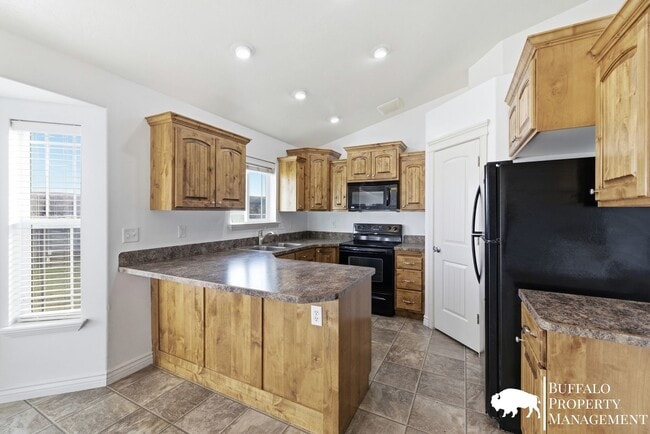 Building Photo - Charming 4-Bedroom Home for Rent in Ammon, ID!