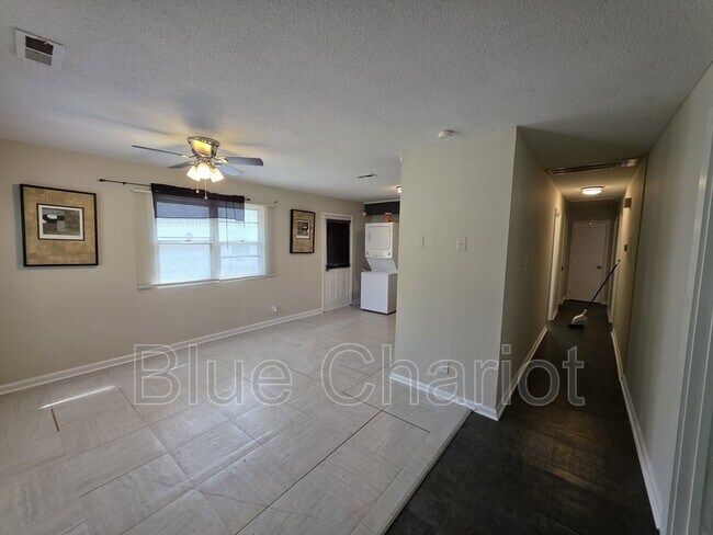 Building Photo - 2313 Fitzgerald Ave