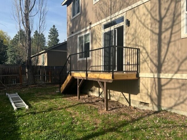 Building Photo - Remodeled Home in SW Bend