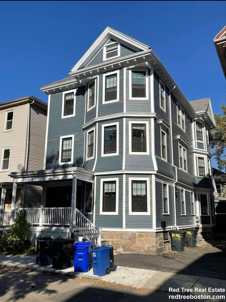 Building Photo - 91 Hillside St