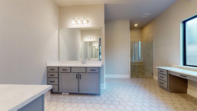 Building Photo - 8305 Greenleaf Ridge Way