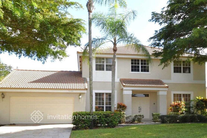 Primary Photo - 7420 NW 65th Ln