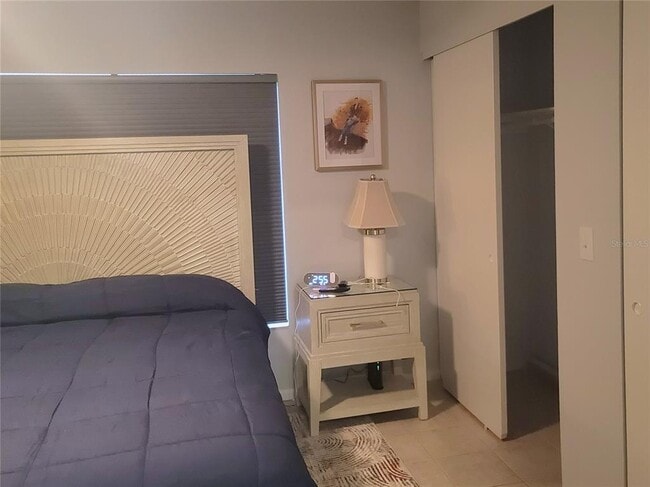 Building Photo - 4215 E Bay Dr