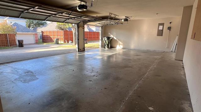 Building Photo - 3020 Edwards Dr