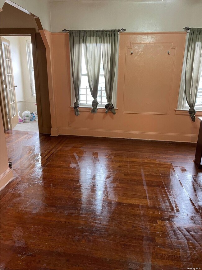 9308 Woodhaven Blvd 9308 Woodhaven Blvd Queens NY 11421 Apartment