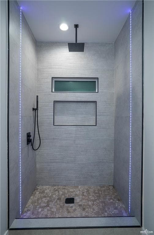 Building Photo - 16 Garman St