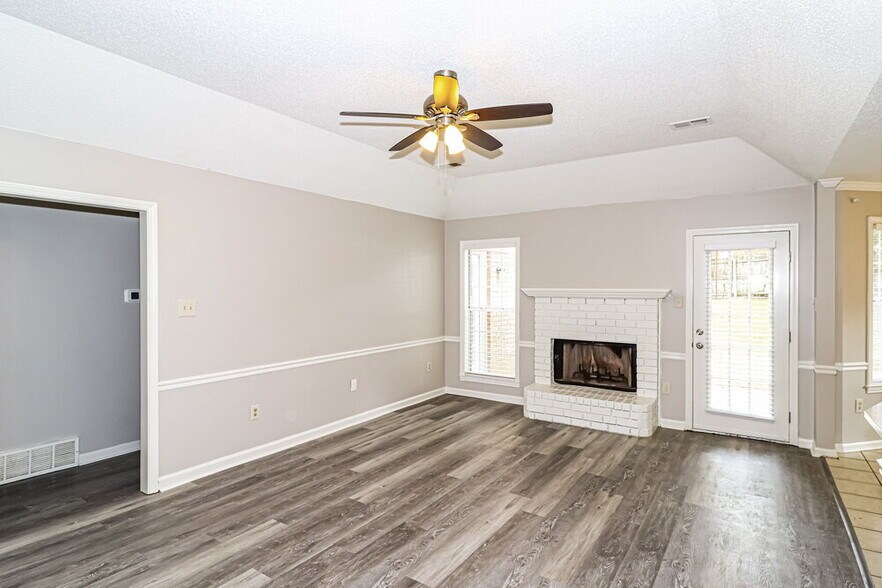 Building Photo - 4046 Shady Mill Cove