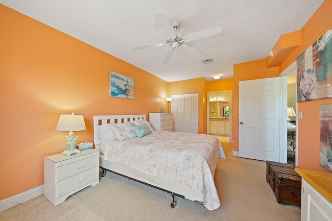 Building Photo - 860 Bella Vista Ct S