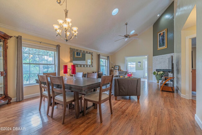 Building Photo - 6236 Clover Bend Dr