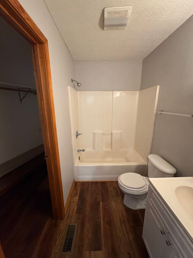 Building Photo - Perry Twp - 3 bedroom home