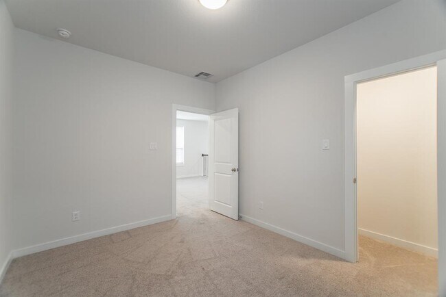 Building Photo - 7397 Mount Greylock Lp