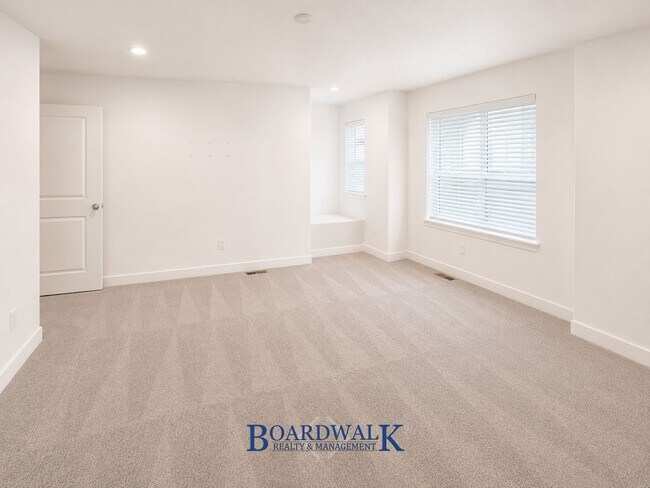 Building Photo - 5623 Coastal Ridge Ln