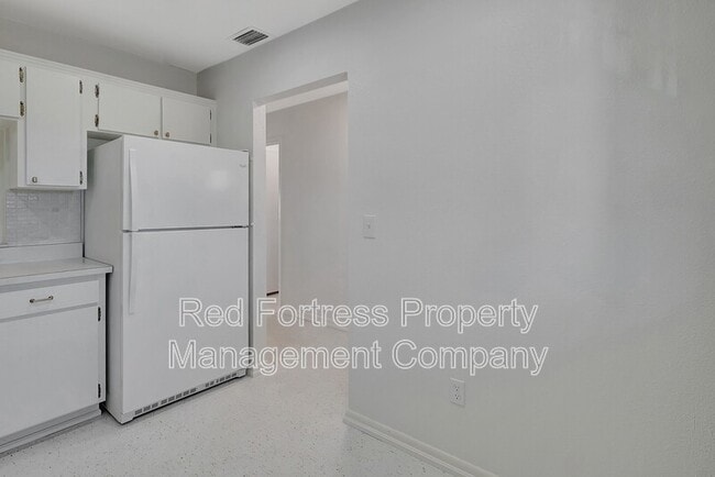 Building Photo - 6731 Panther Ln