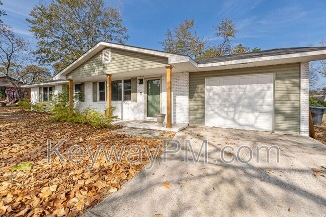 Building Photo - 3327 Cockatoo Rd