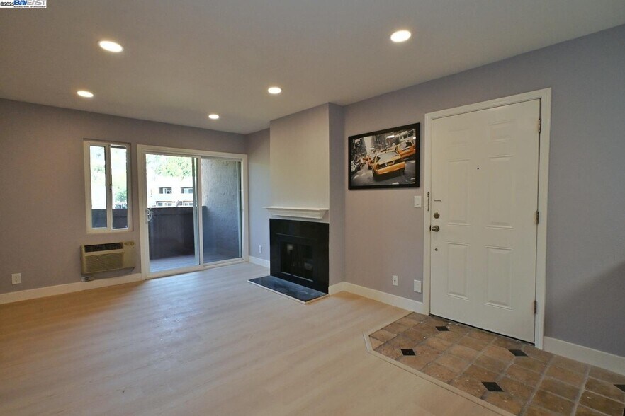 Building Photo - 420 Dempsey Rd