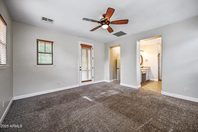 Building Photo - 15340 W Dahlia Dr
