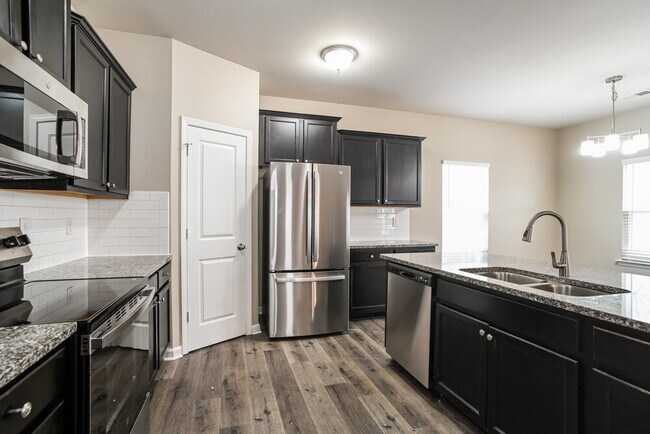 Building Photo - 6507 Karenstone Dr