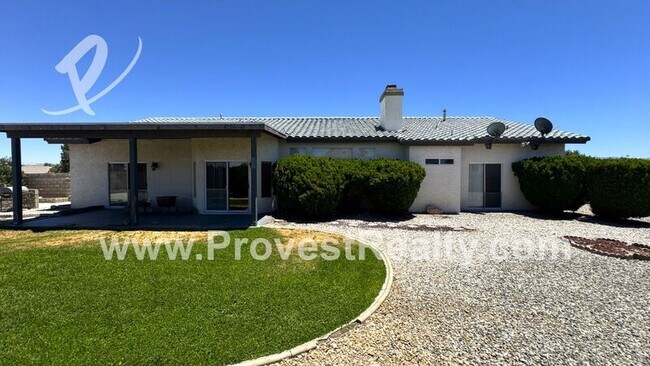 Building Photo - 13858 Rincon Rd