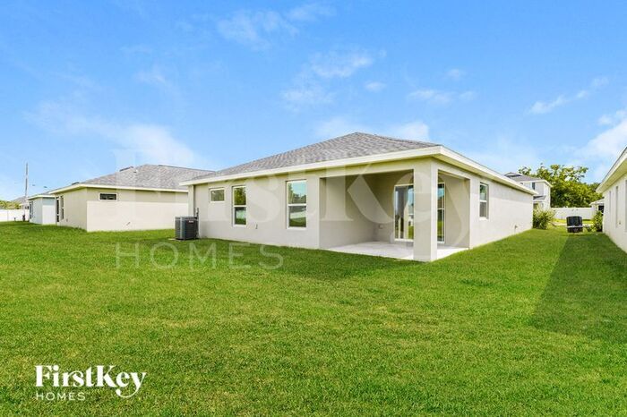 Building Photo - 121 Foxtail Loop
