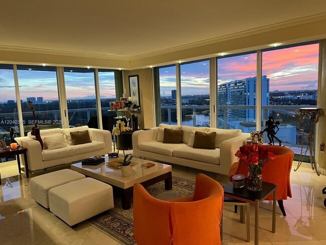 Building Photo - 16500 Collins Ave