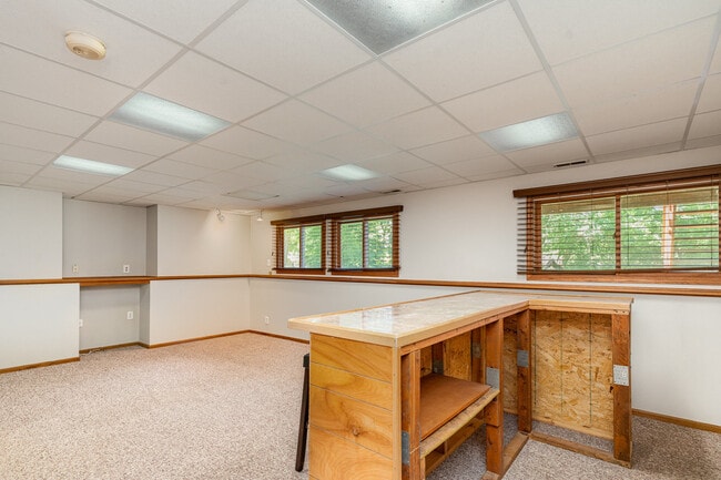 Building Photo - 211 Lorien Ct