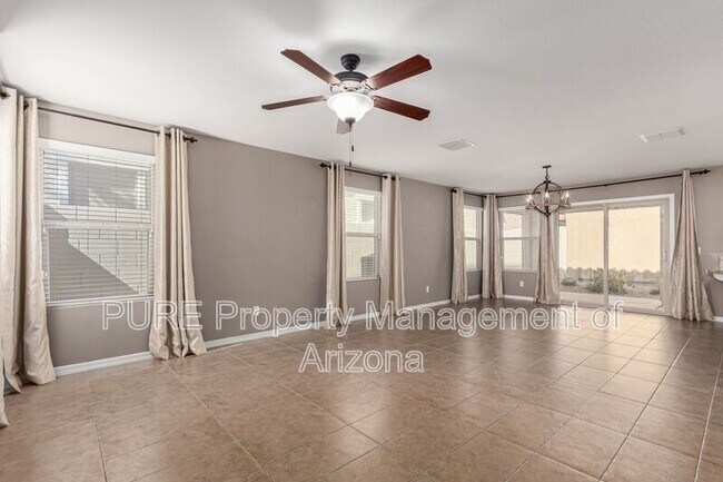 Building Photo - 1423 N Balboa