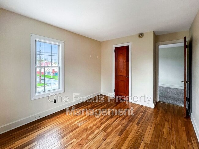Building Photo - 236 Pennsylvania Ave