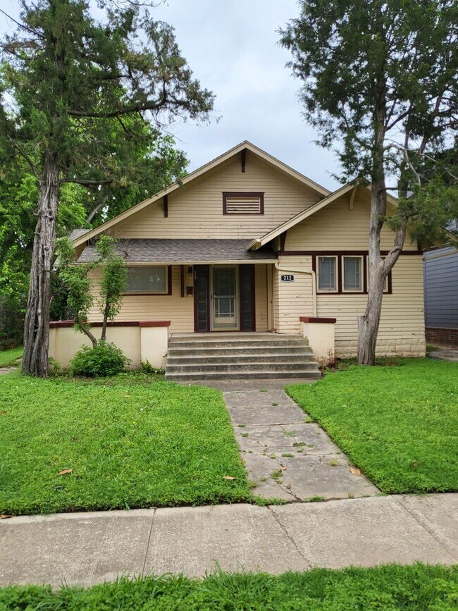 Primary Photo - PRELEASING July 2026 - (3-4) Bed/(2) Bath ...