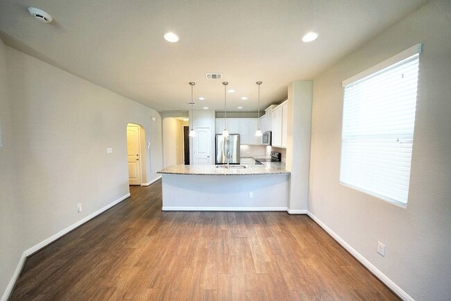 Building Photo - Beautiful Rental in Converse! Realtor Comm...