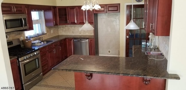 Building Photo - 1789 Vauxhall Rd