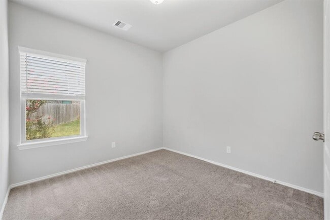 Building Photo - 31711 Azzaro Cir